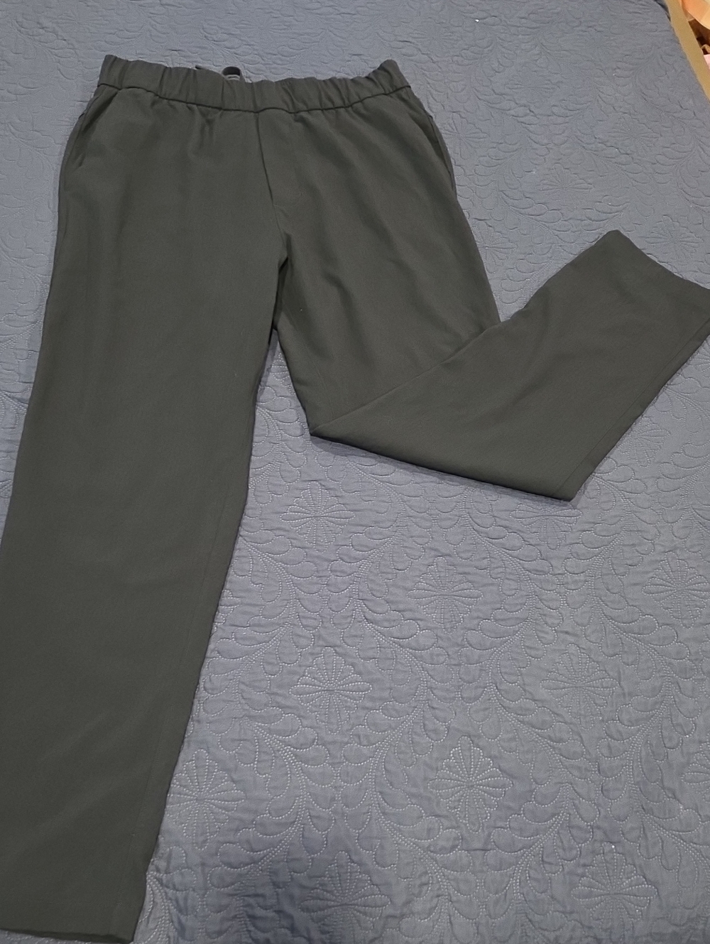 Lululemon Men's Navy Blue Pants - Size Large